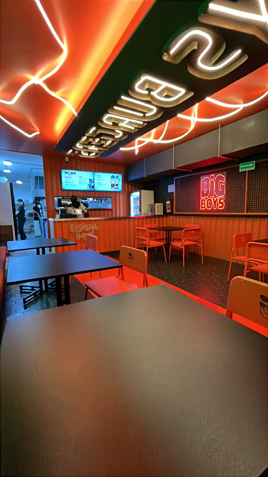 Interior de Big Boys Burgers en la Ciudad de México
