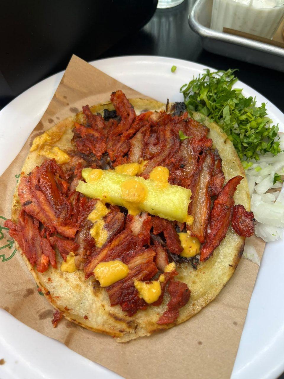 Taco cachetada de puerco en Tacos Atarantados, CDMX