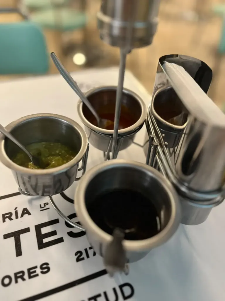 Salsas de la casa de Los Pacientes, taquería de la Col. Doctores