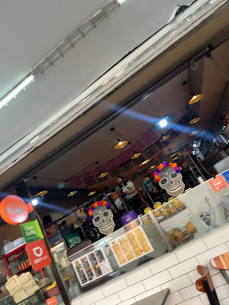 Interior del corredor gastronómico de la Col. Doctores, CDMX